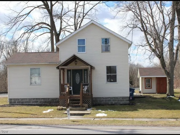 799 N Main St, Grafton, OH 44044