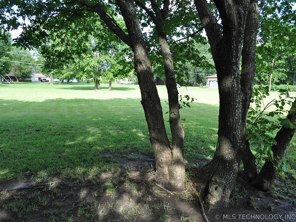 2nd image of N 157th East Ave