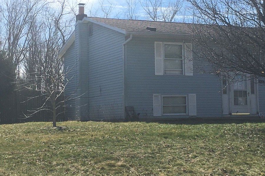 2nd image of 6437 Putnam Dr