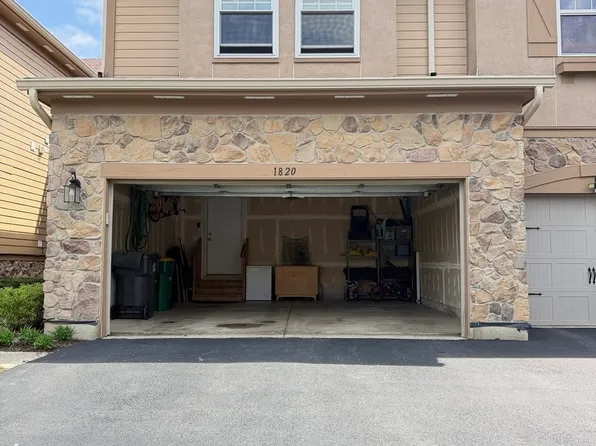 1820 Crenshaw Cir Unit 1820, Vernon Hills, IL 60061
