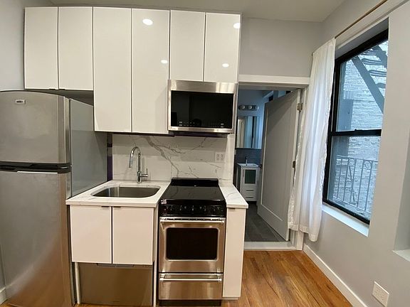 4th image of 102 Convent Ave #23