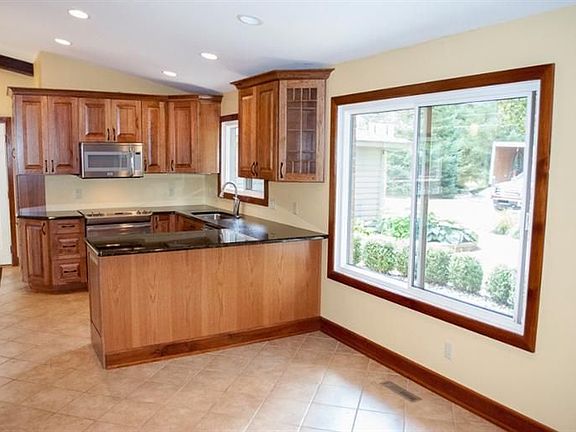 3rd image of 7314 Park Lake Dr
