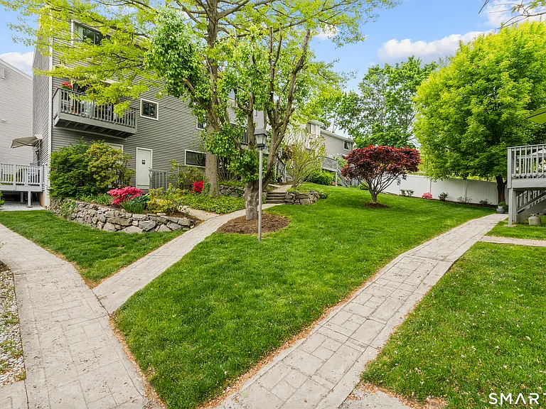 63 Myano Ln #4 — Photo 30