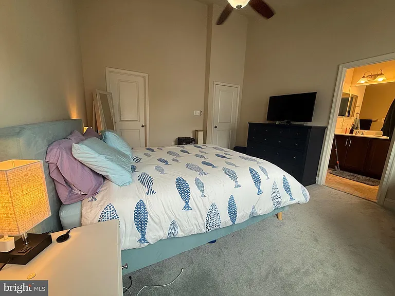 104 Vanguard Ln — Photo 17