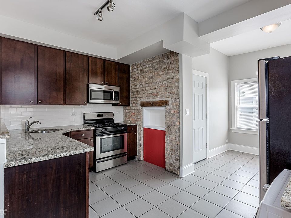 2607 -2611 W Lawrence