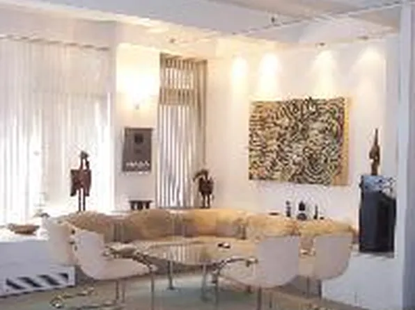 151 West 28th Street image 1 of 7