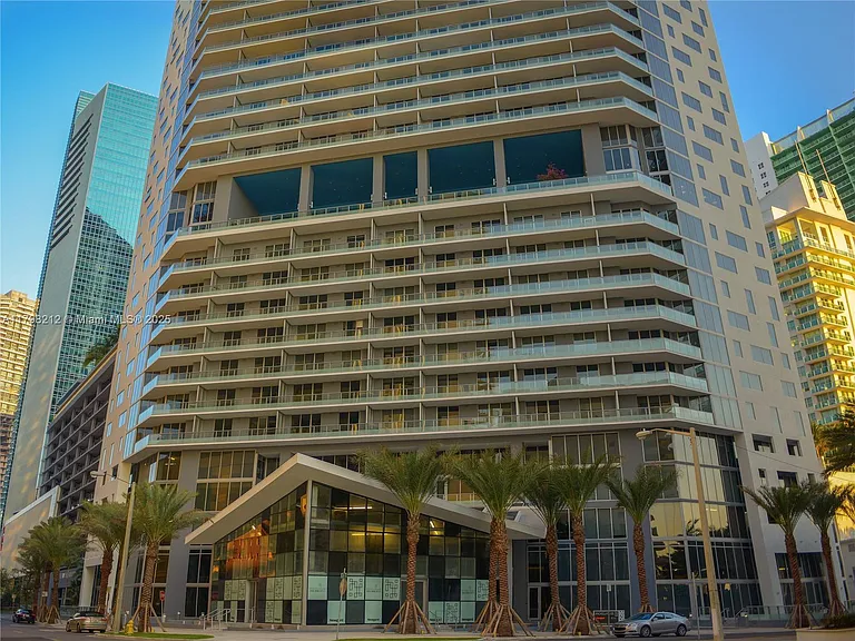 1300 Brickell Bay Dr #U1813 — Photo 4