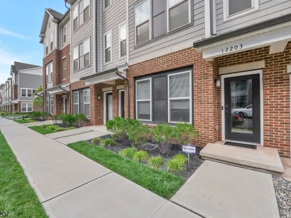 8 Jessica Ln Unit 203, Union, NJ 07083