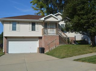 14 Ellis Cir, Council Bluffs, IA 51503