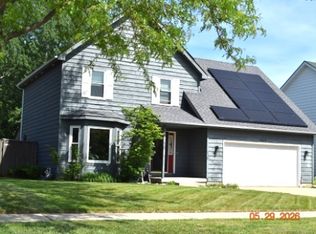 3813 Bertrand Ln, Beach Park, IL 60099
