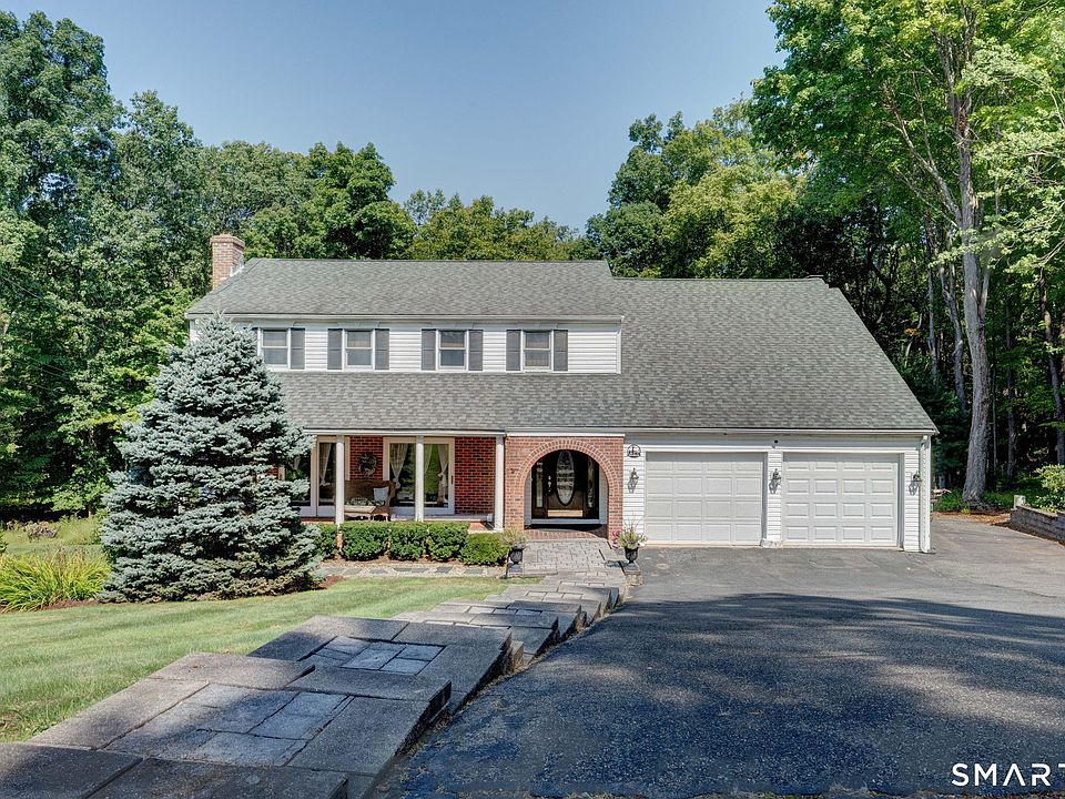 1st image of 165 Oak Ridge Drive
