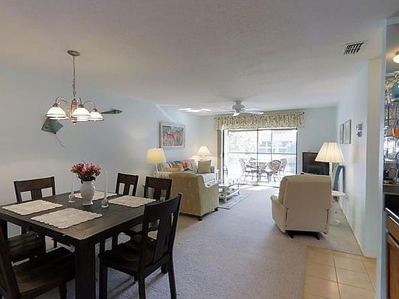 3rd image of 764 Avenida Estancia #210