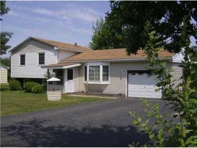 936 Grove St, Angola, NY, 14006