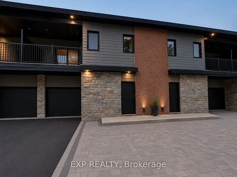 1089 Notre Dame St #3 — Photo 2