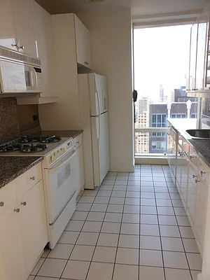 Rented by Halstead Real Estate | media 28