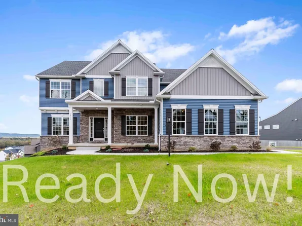 4487 Continental Dr, Harrisburg, PA 17112