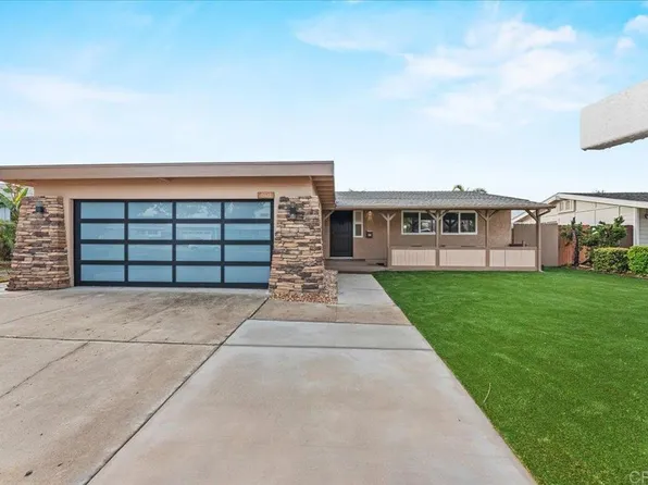 8611 Carlton Oaks Dr, Santee, CA 92071