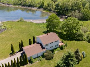 7 Clamshell Ln, Owls Head, ME 04854