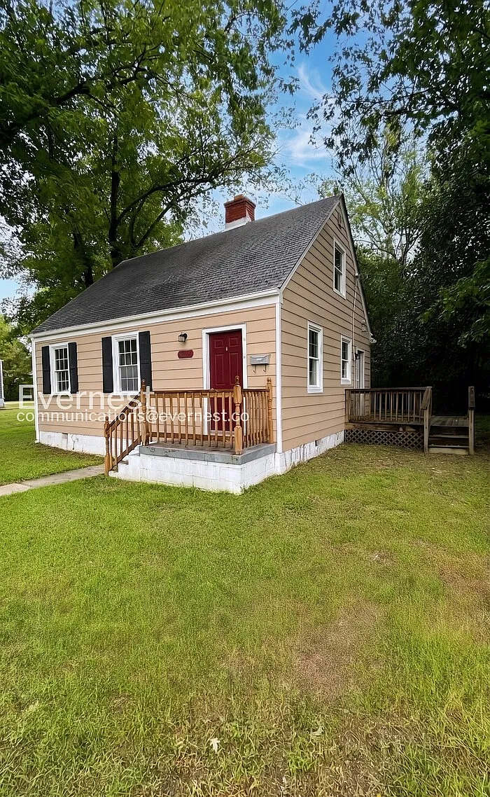 3 bed, 1.5 bath, 1102 sqft, $1,545 — Photo 3
