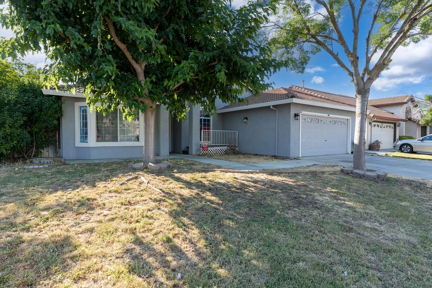1928 Davis Dr photo 1