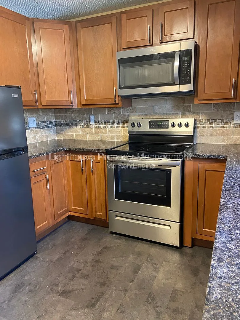 1 bed, 1.0 bath, $800 — Photo 4