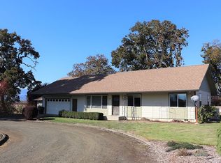 195 Cedrus Ln, Roseburg, OR 97471