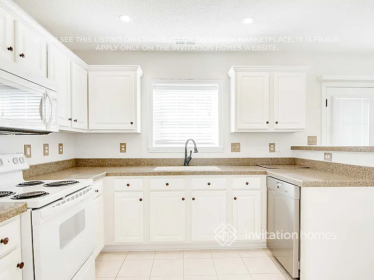 318 Winward Pointe Dr — Photo 11