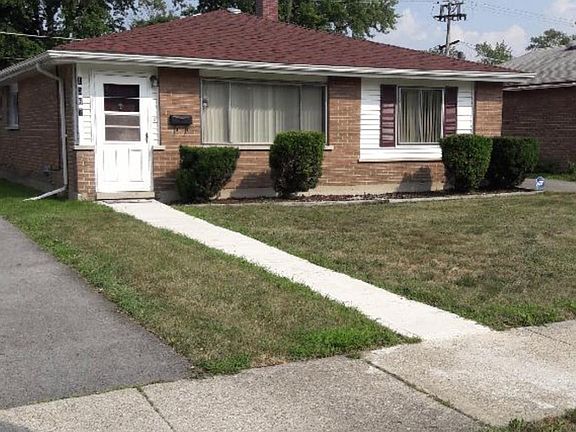 2nd image of 1367 Greenbay Ave
