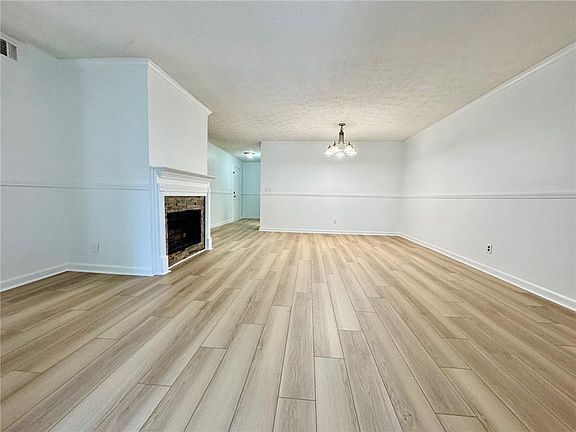 4th image of 1911 Barrow Way
