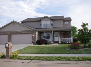 523 Shamrock Dr, Waterloo, IL 62298