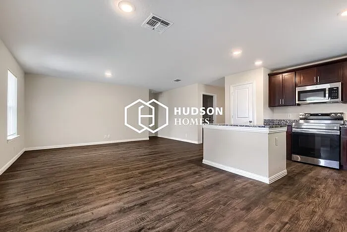 219 Garcia St — Photo 6