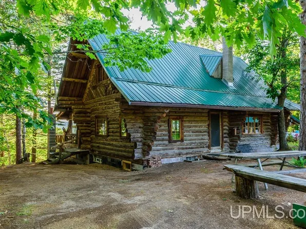 16100 County Road 510 Ave, Marquette, MI 49855