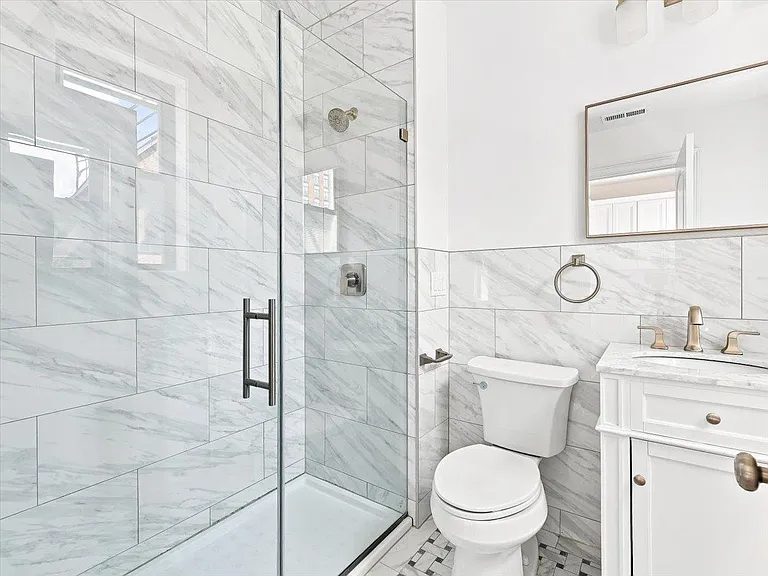 155 Grand St #2 — Photo 17