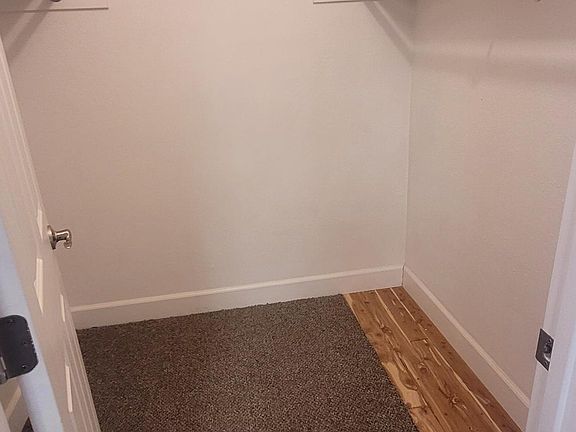 4th image of 1606 Jordan Dr #4