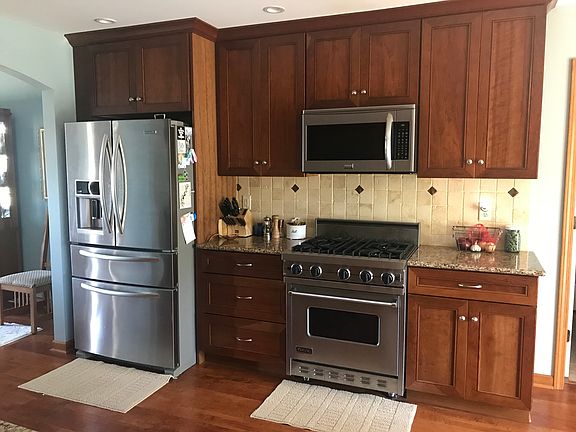 2nd image of 5206 Woodway Ct