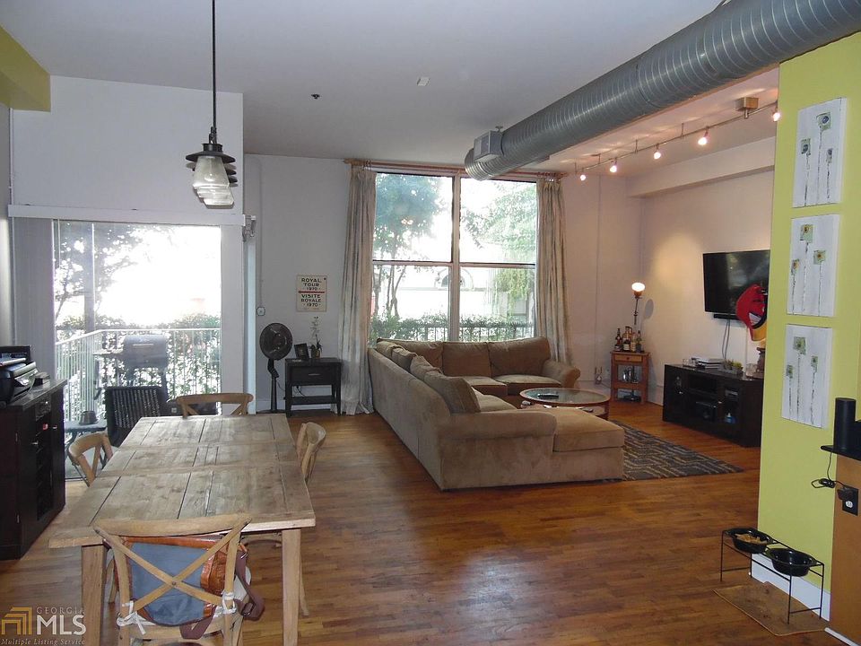 2nd image of 15 Waddell St NE Suite 105