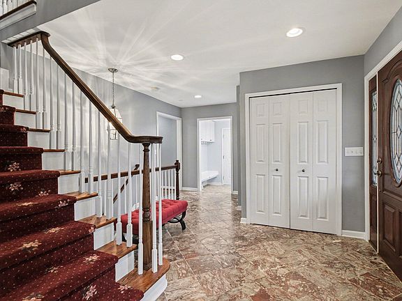 4th image of 3786 Quarton Rd