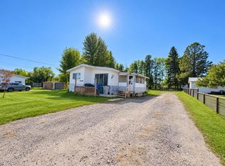424 68th St, Edson, AB T7E1M7