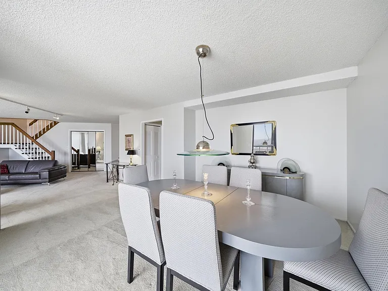2103 Harmon Cove Tower #2103 — Photo 9