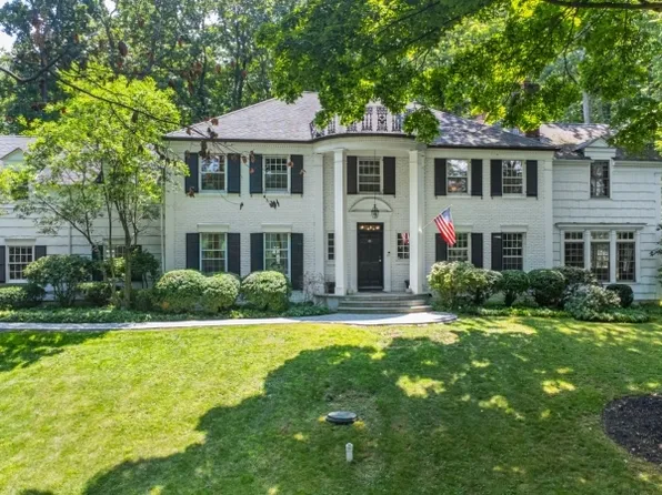 33 Hunter Dr, Harding Twp., NJ 07976