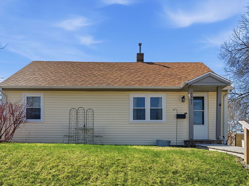 1st image of 1507 W 38th St