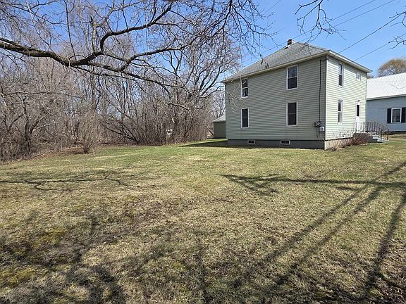 2nd image of 407 Lake Road
