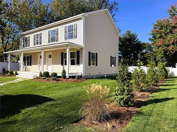 2nd image of 23 Wood St #25