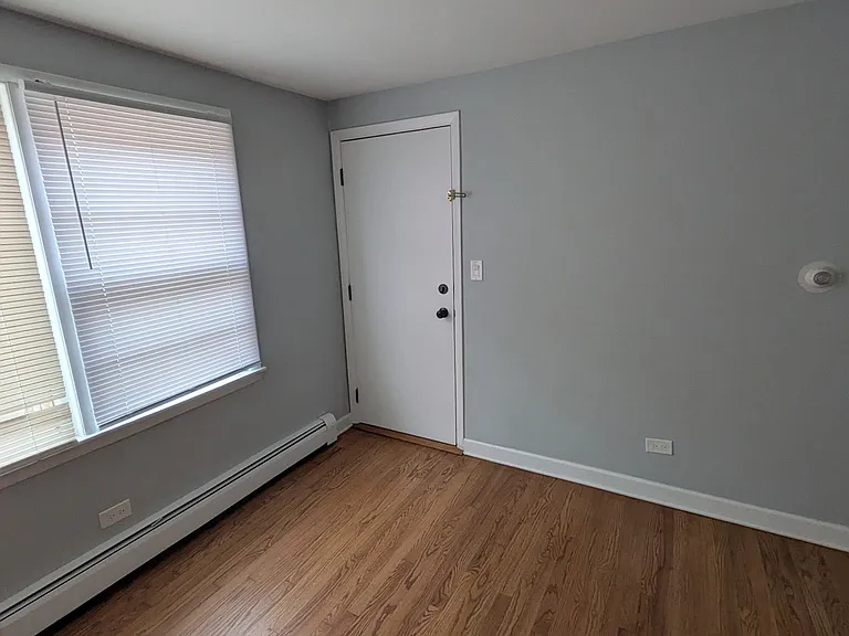 6212 W Montrose Ave #1R — Photo 25