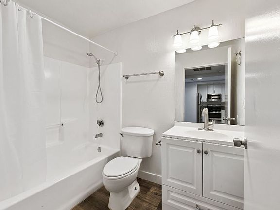 2nd image of 940 N Orange Dr #10