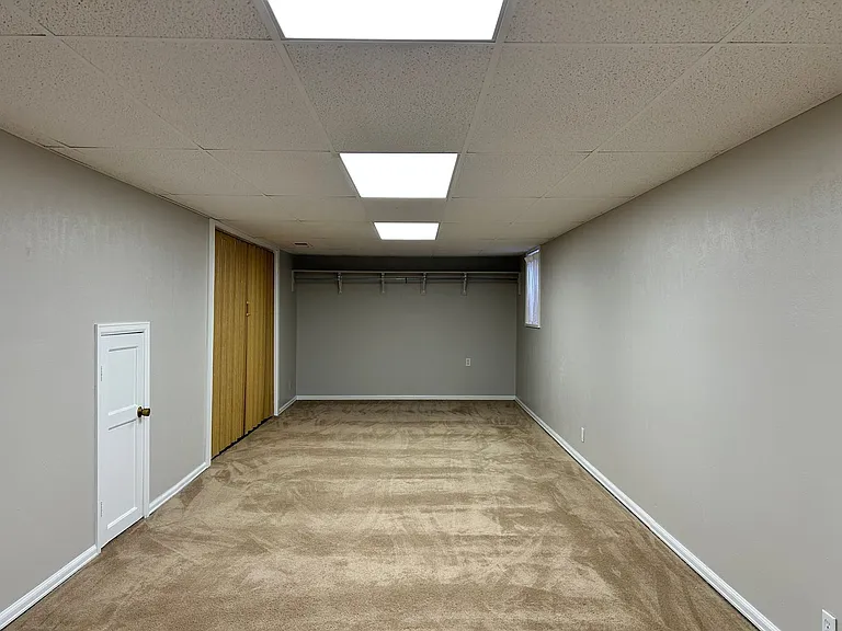 2436 Scott Ct — Photo 22
