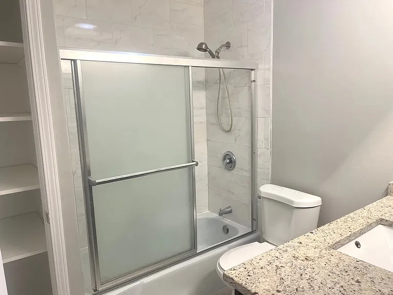 4644 Custer Ave #2N — Photo 9
