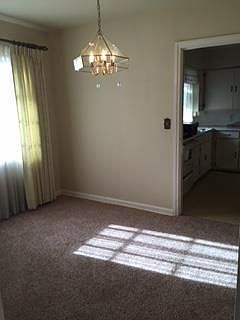 4th image of 2900 E Oak St