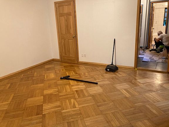 4th image of 586 Leonard St #2R