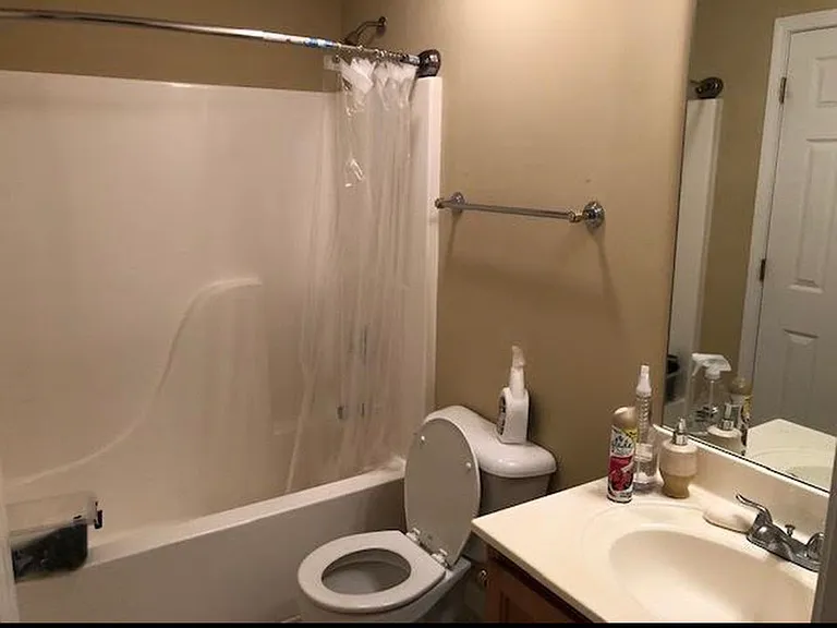 2908 Greyhawk Ln — Photo 10